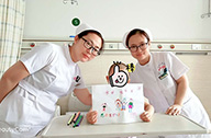 儿童白血病小患者送给医护人员的自绘感谢绘画